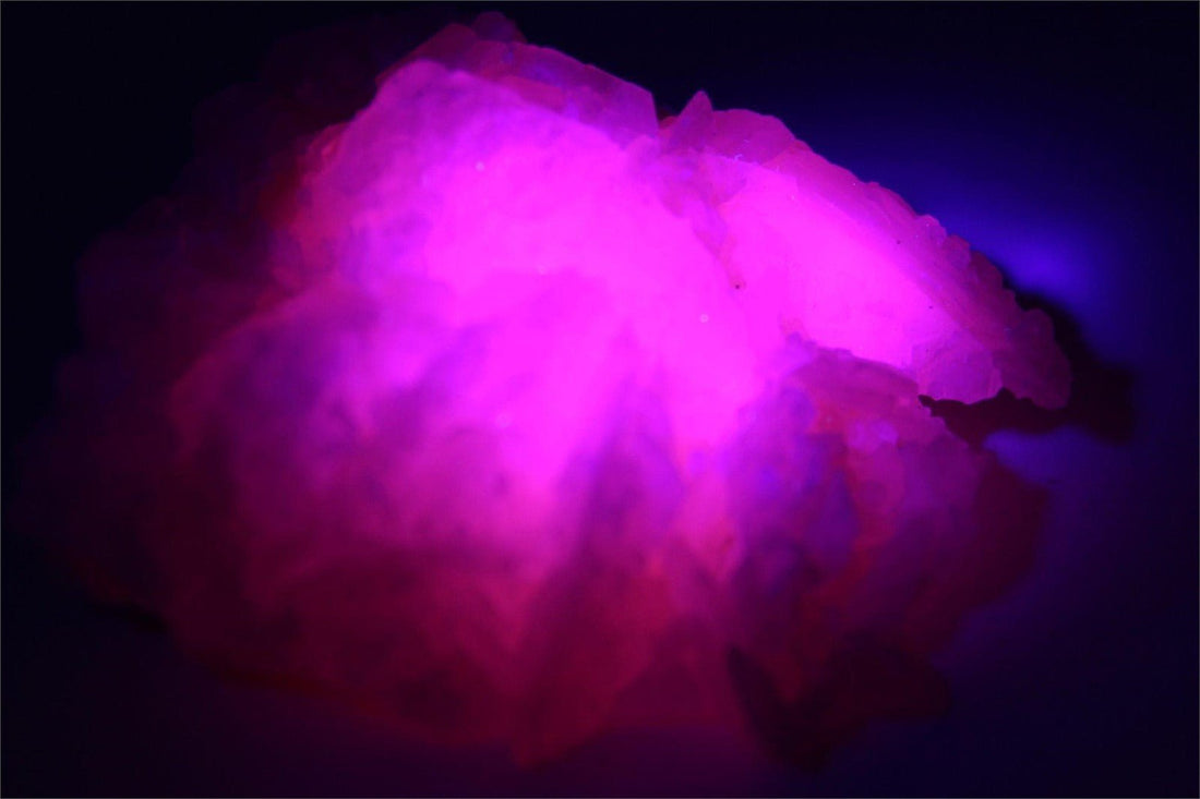 Why Some Crystals Fluoresce - Legacy Crystals and Minerals