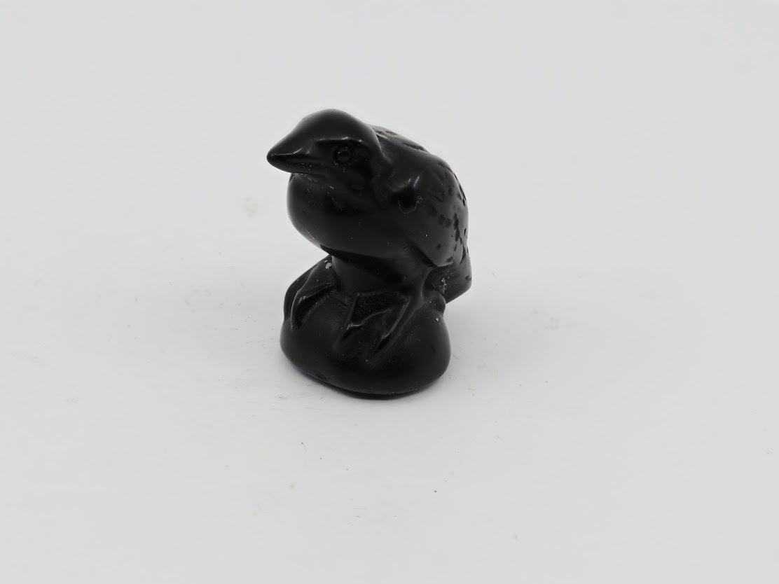 Sculpture de corbeau en obsidienne noire – Plusieurs tailles (15 à 700 g)