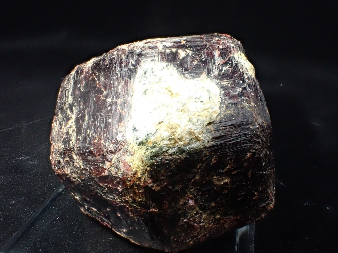 Almandine Garnet – River Valley, Ontario 286g 5 x 5 x 4 cm - Legacy Crystals and Minerals