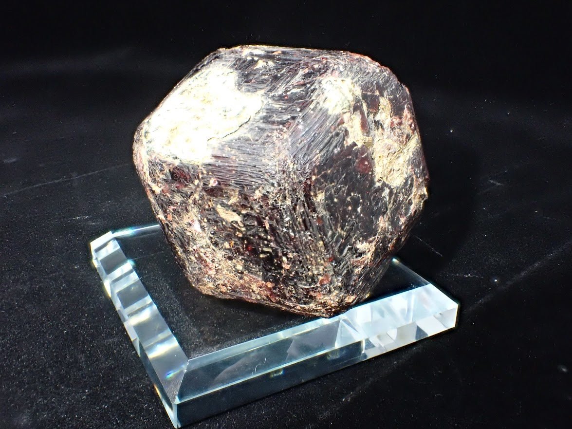 Almandine Garnet – River Valley, Ontario 286g 5 x 5 x 4 cm - Legacy Crystals and Minerals