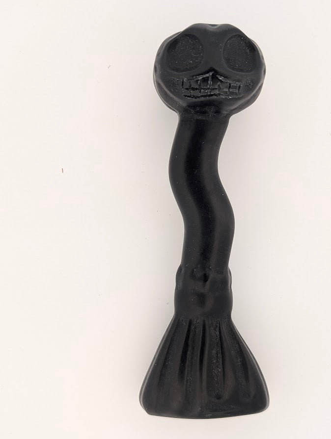 Black obsidian skull broom carving – front view