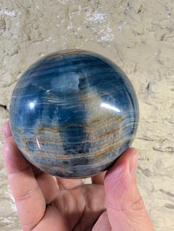 Glossy banded calcite with blue and grey zoning