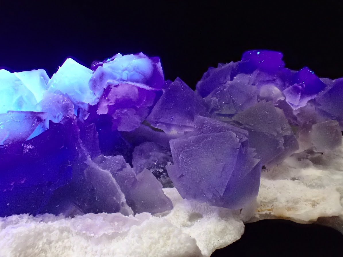 De'an Fluorite Cluster – Green and Purple UV Reactive, Jiangxi