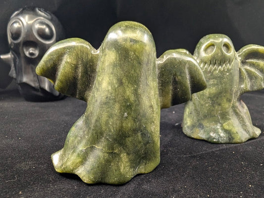 Back view of Green Jade Ghost carving – natural green jade patterns