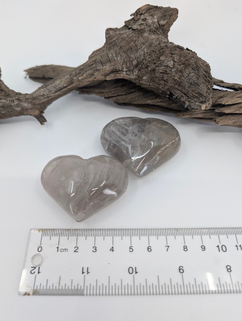 Size measurement of Lavender Rose Quartz hearts approx 5-6cm wide.