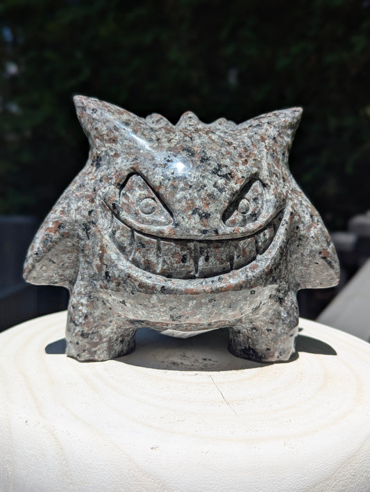 XL Yooperlite Gengar Carving, UV Reactive - 5", 2.55kg