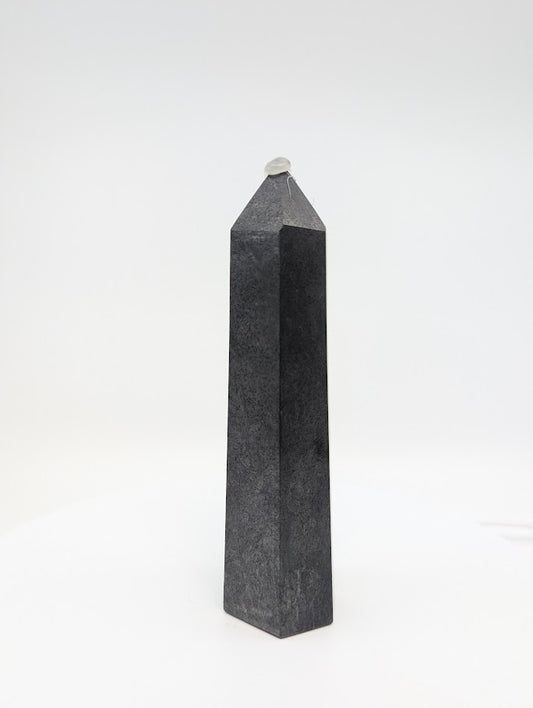 Slim polished Shungite tower from Karelia Russia – 300g grounding stone