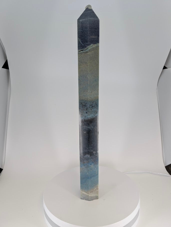 Side angle of Trollite tower displaying gradient from teal to deep indigo