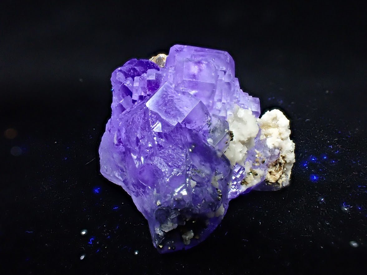 Vibrant Purple Fluorite from the Yaogangxian (YGX) Mine (1″ × 1″ × 1″, 37g) - Legacy Crystals and Minerals