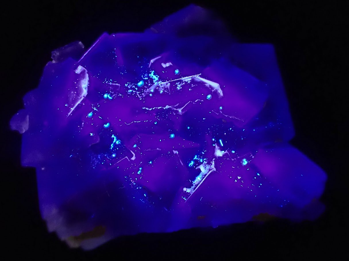 Yindu Fluorite with Deep Purple Zoning and UV Fluorescence – Yindu Mine, Inner Mongolia, China - Legacy Crystals and Minerals
