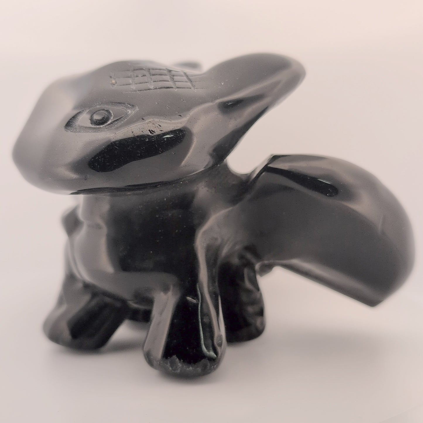 Black Obsidian Toothless Carving – 910 g