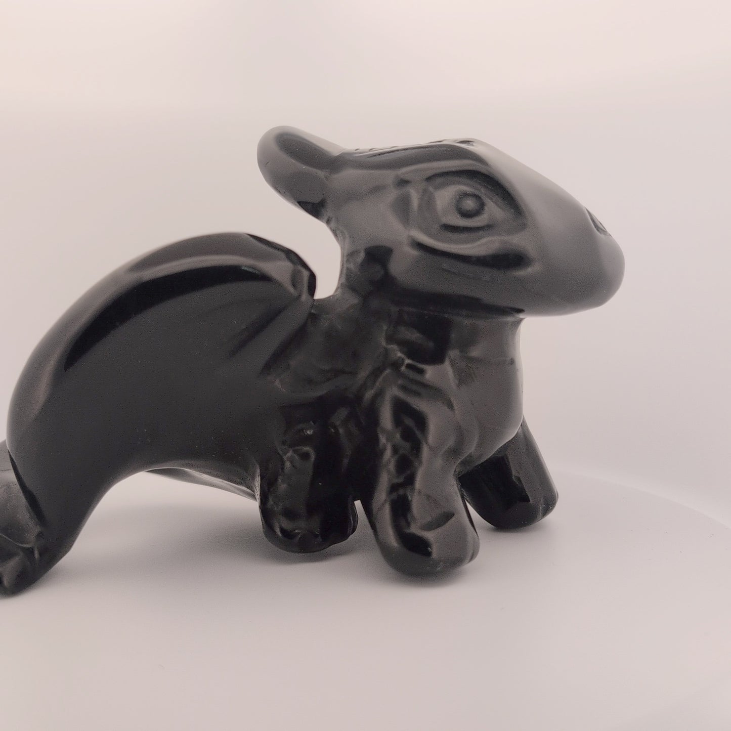 Black Obsidian Toothless Carving – 910 g