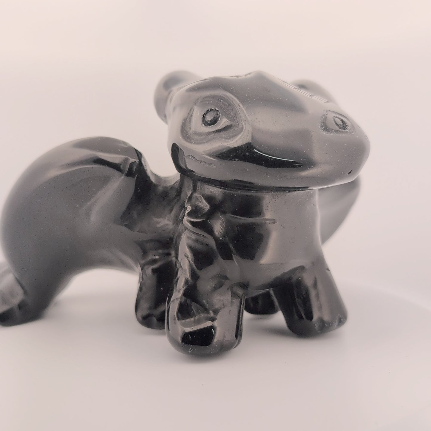 Black Obsidian Toothless Carving – 910 g