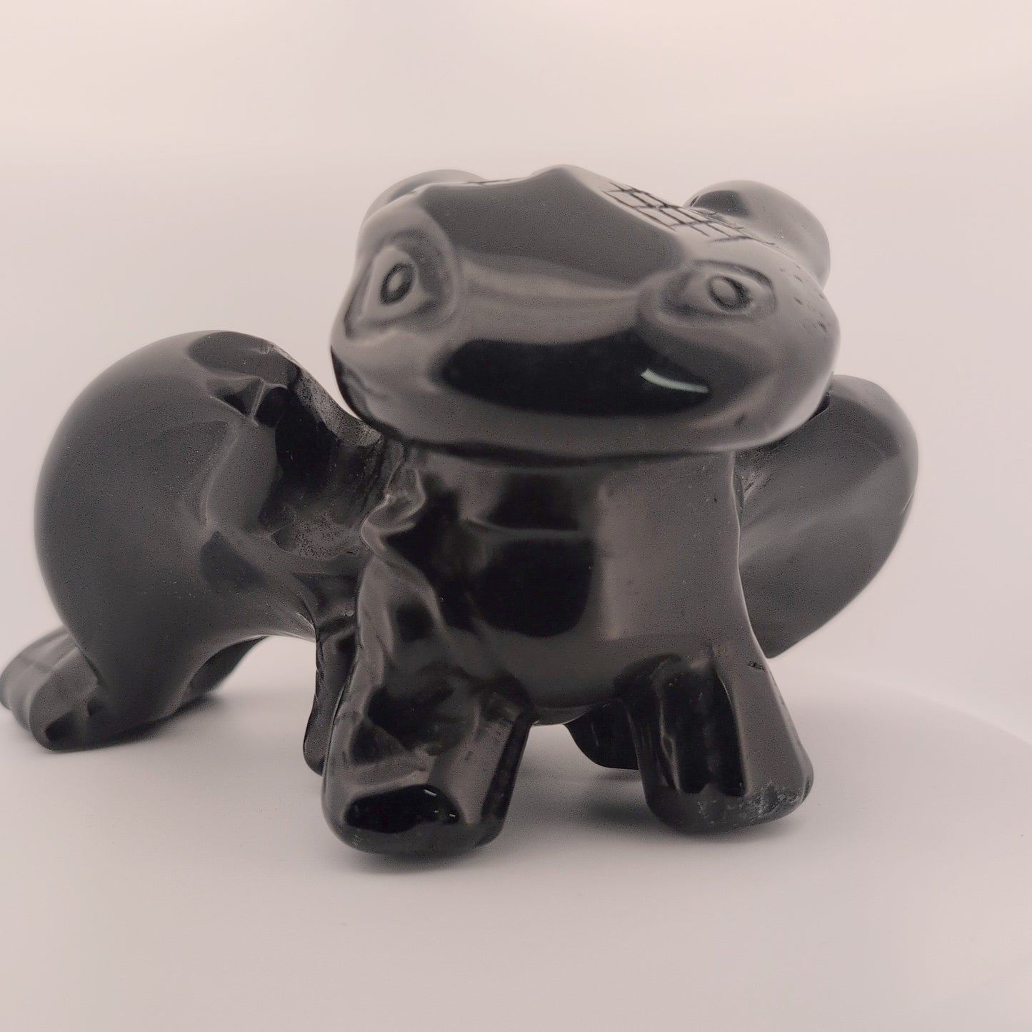 Black Obsidian Toothless Carving – 910 g