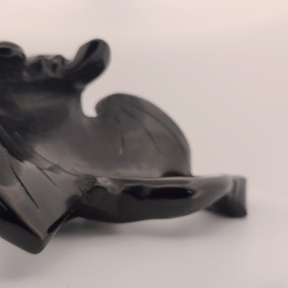 Black Obsidian Toothless Carving – 910 g