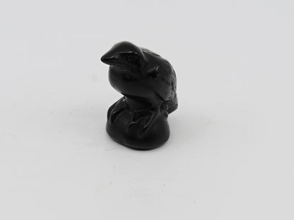 Sculpture de corbeau en obsidienne noire – Plusieurs tailles (15 à 700 g) 