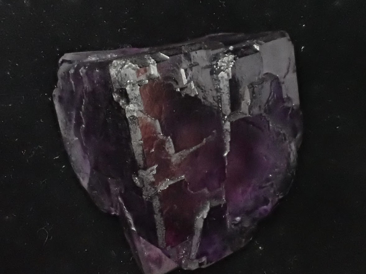 Pink-Purple “Open Window” Fluorite from Yaogangxian (2″ × 2″ × 2″, 183g)