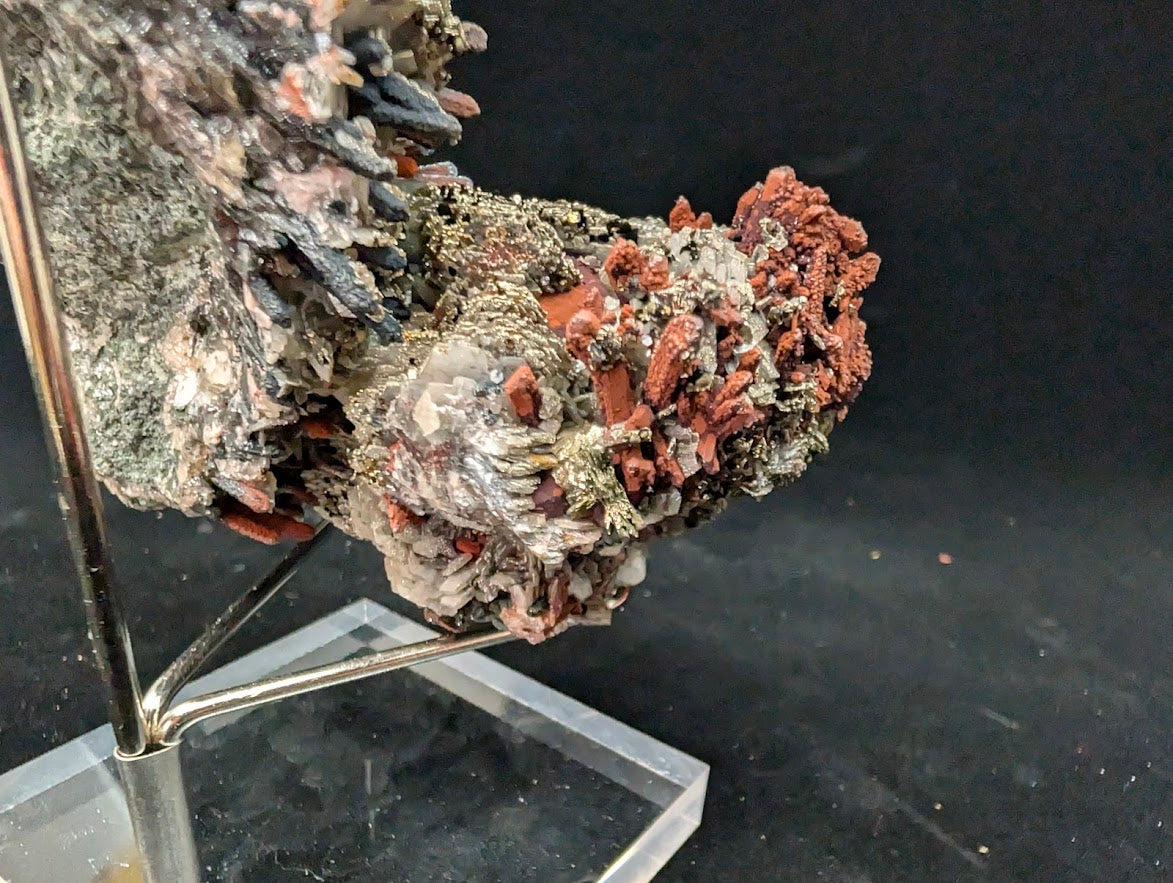 Red Hematite & Quartz with Pyrite – UV Reactive