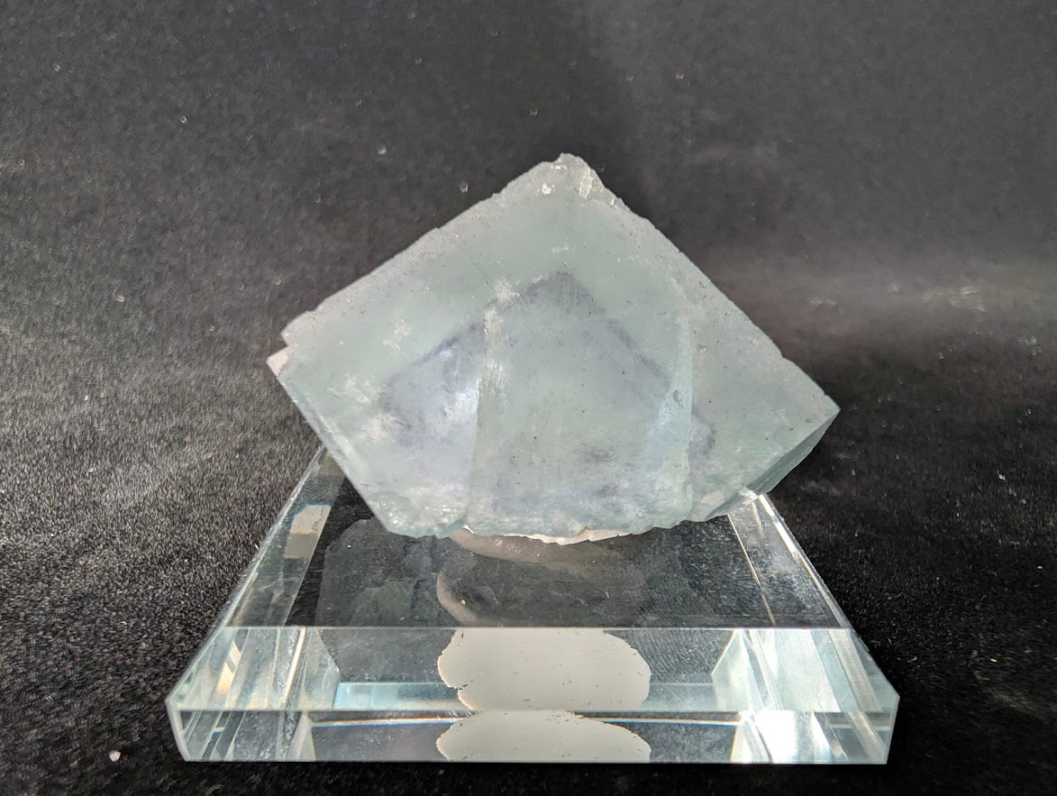 Blue Jelly Fluorite with Phantom Zoning – Yaogangxian (YGX) Mine, China