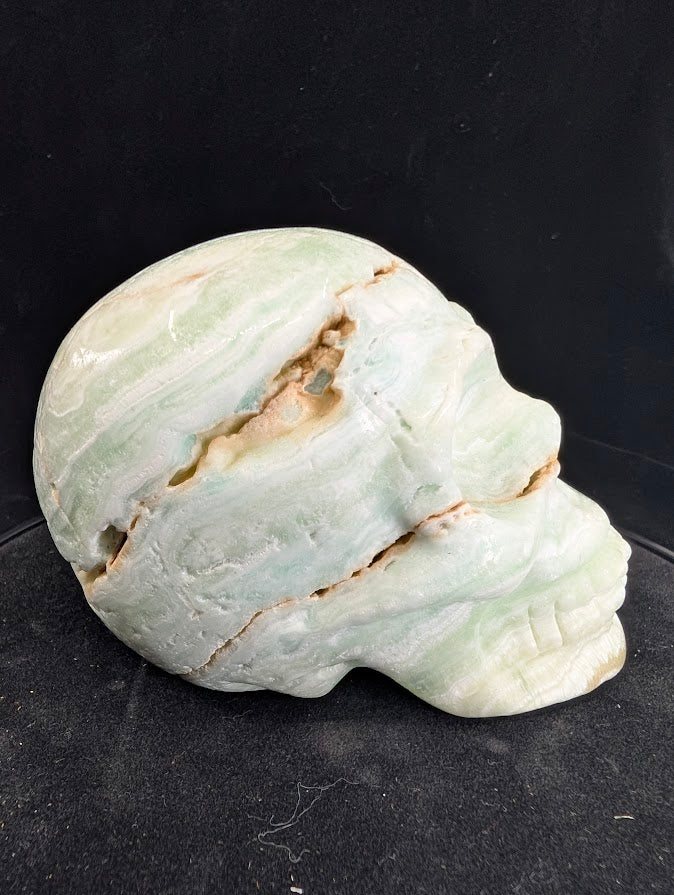 Blue Aragonite Skull – 1kg Hand-Carved Aqua Mineral Specimen