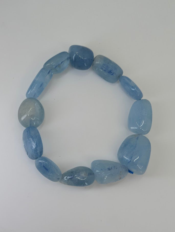 Hand-polished Aquamarine freeform gemstones with natural shape and shine