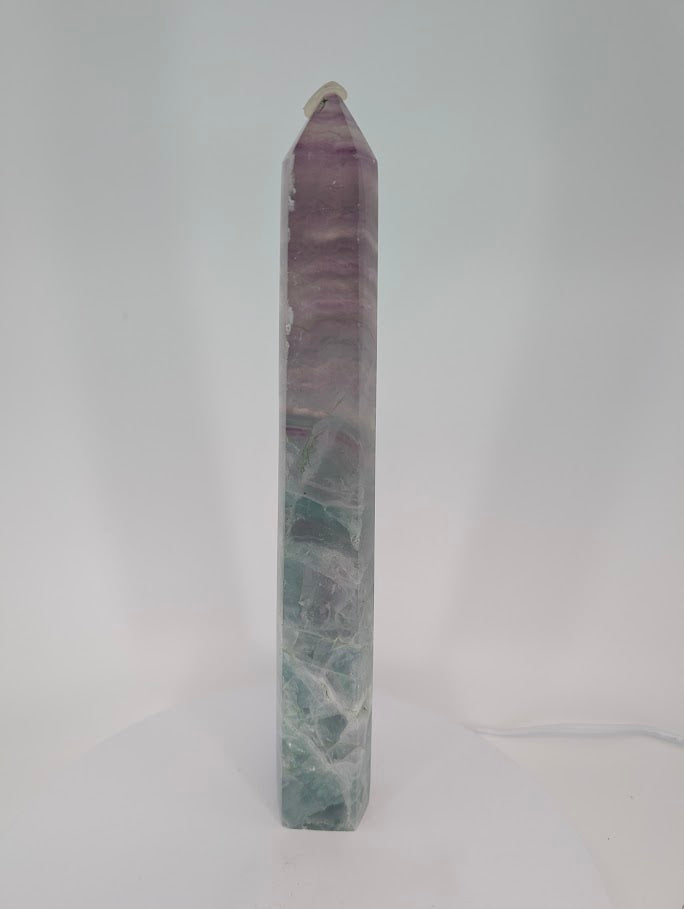 Fluorite tower – purple-to-green color banding