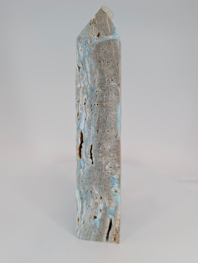 Blue Aragonite tower – smooth face showing color variation