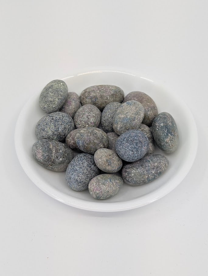 Blue Kyanite tumbled stones A grade in bowl