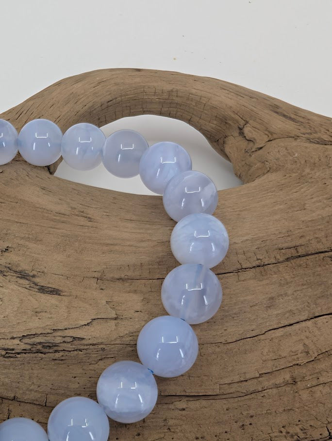 Closeup of 8mm blue lace agate bracelet