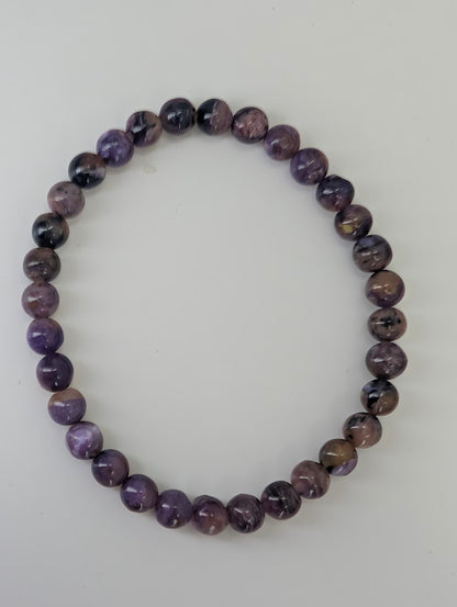 Top Vierw of 6mm charoite bracelet