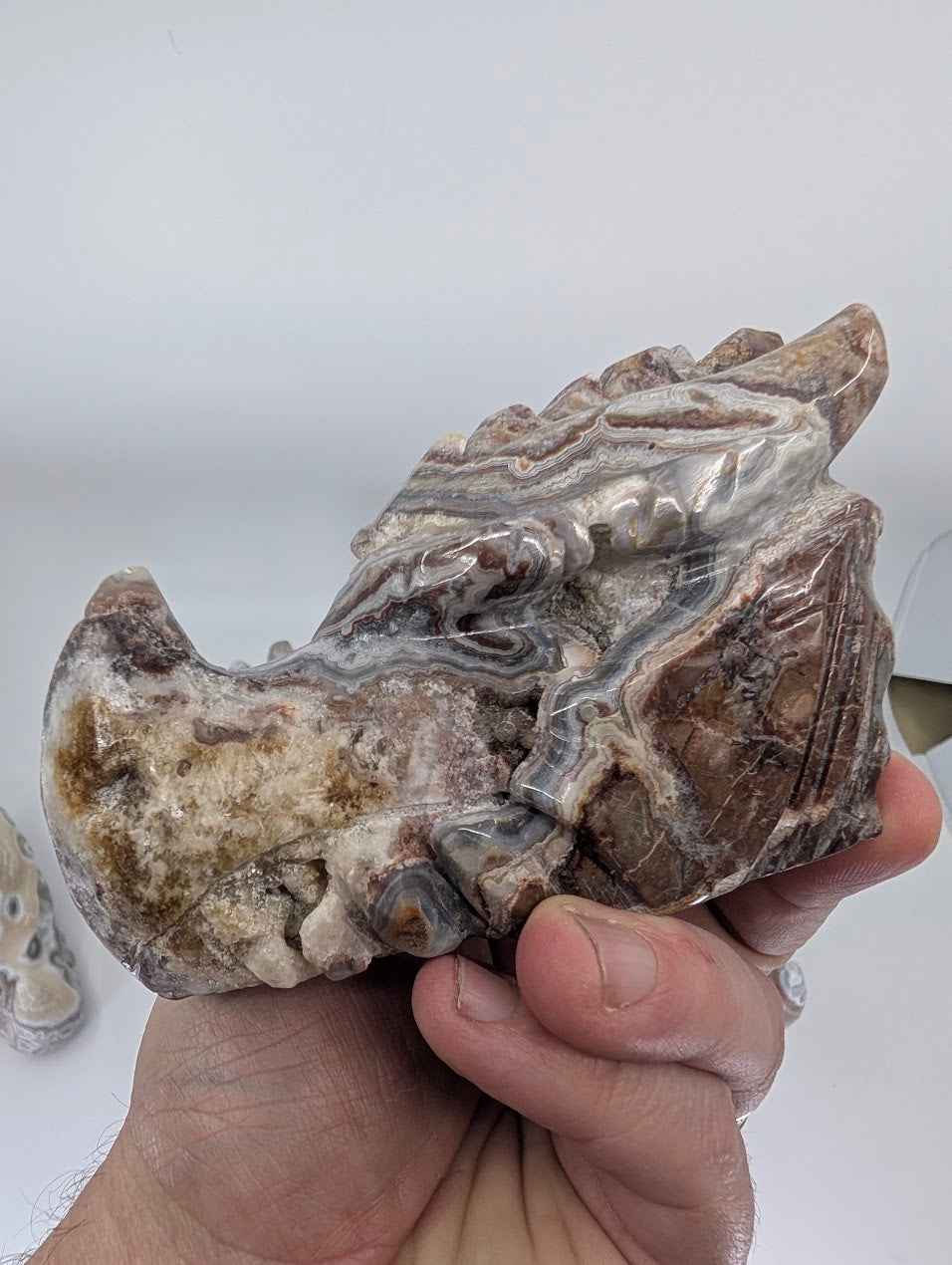 Angled view showing vugs and layered agate on Variant C