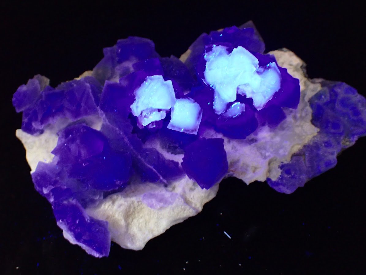 De’an Fluorite Cluster – Green and Purple UV Reactive, Jiangxi Province, China - Legacy Crystals and Minerals