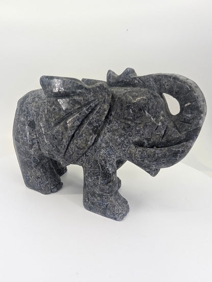 Emerald and Iolite matrix elephant carving, 985 g, front view