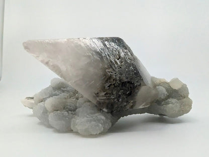 Enchanting Dogtooth Calcite with Fluorescent Sugar Sphalerite – Fujian, China - Legacy Crystals and Minerals