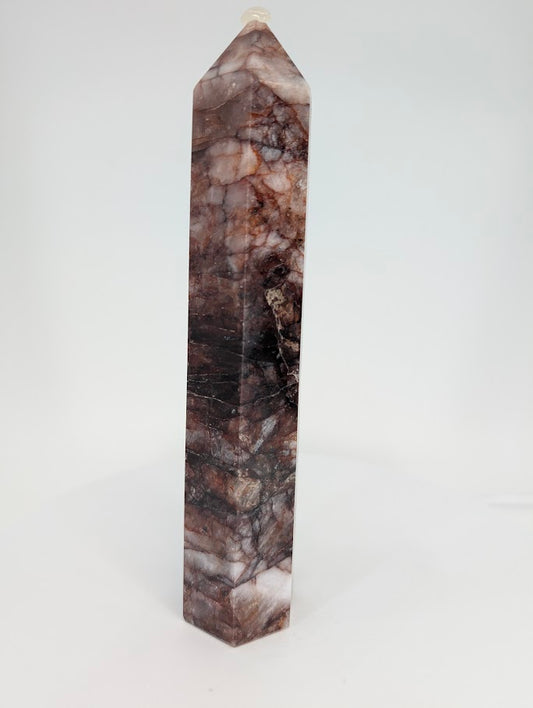 Hematoid Quartz tower – side profile showing lamination