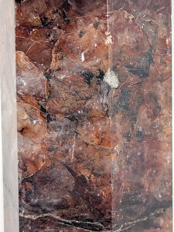 Fire Quartz tower – detail of polished surface and banding