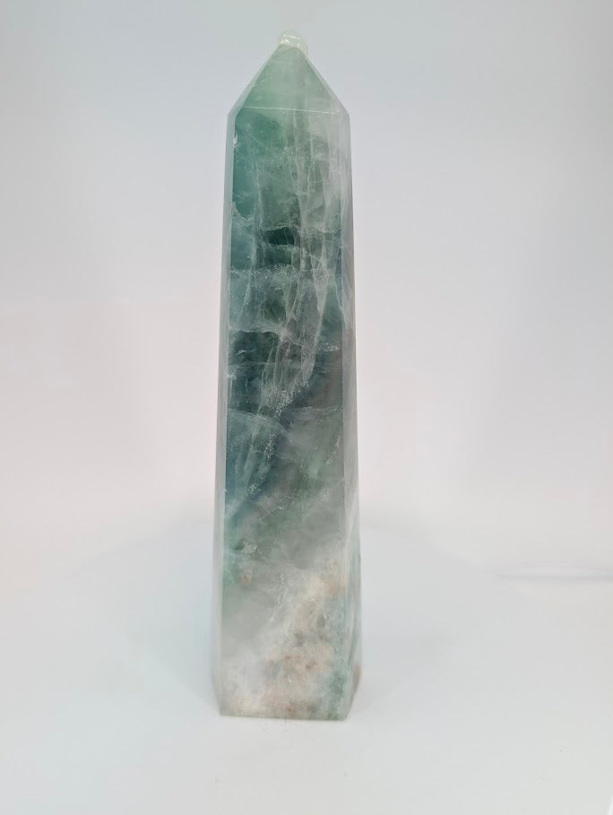 Fluorite tower – side view showing quartz and iron veining