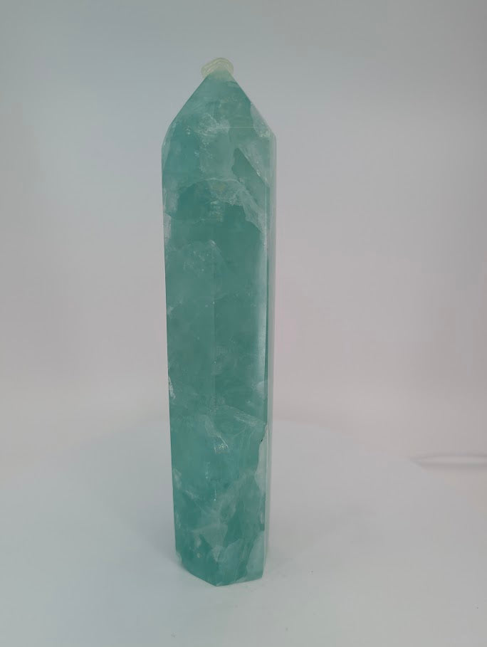 Green Fluorite tower – full front view, 19 cm tall