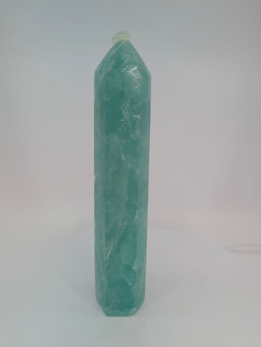 Green Fluorite tower – side view showing clarity