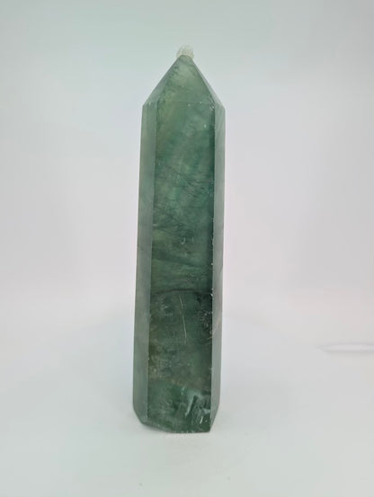 Green Fluorite tower – full front view, 19 cm tall