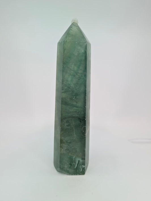 Green Fluorite tower – full front view, 19 cm tall