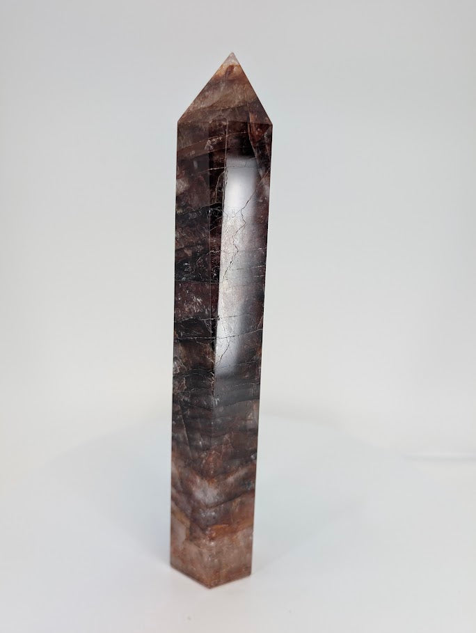 Fire Quartz tower – translucent internal flame pattern