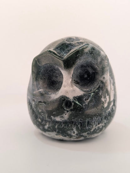 ack Skellington head carving in Moss Agate — ~375 g (0.80 lb), 2.5 in (6.35 cm), fully polished