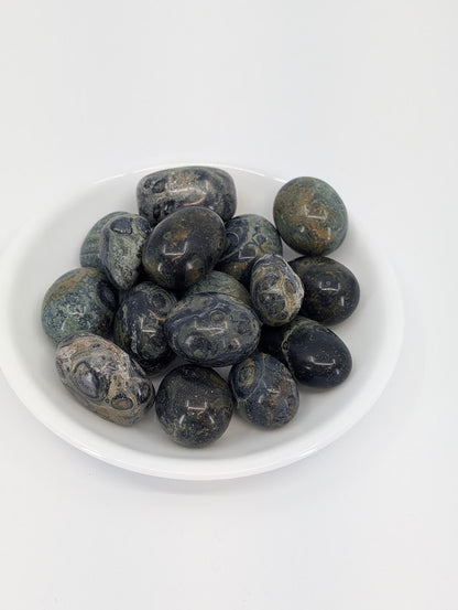 Kambaba Jasper tumbled stones AA grade – main product image
