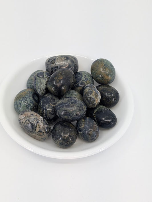 Kambaba Jasper tumbled stones AA grade – main product image