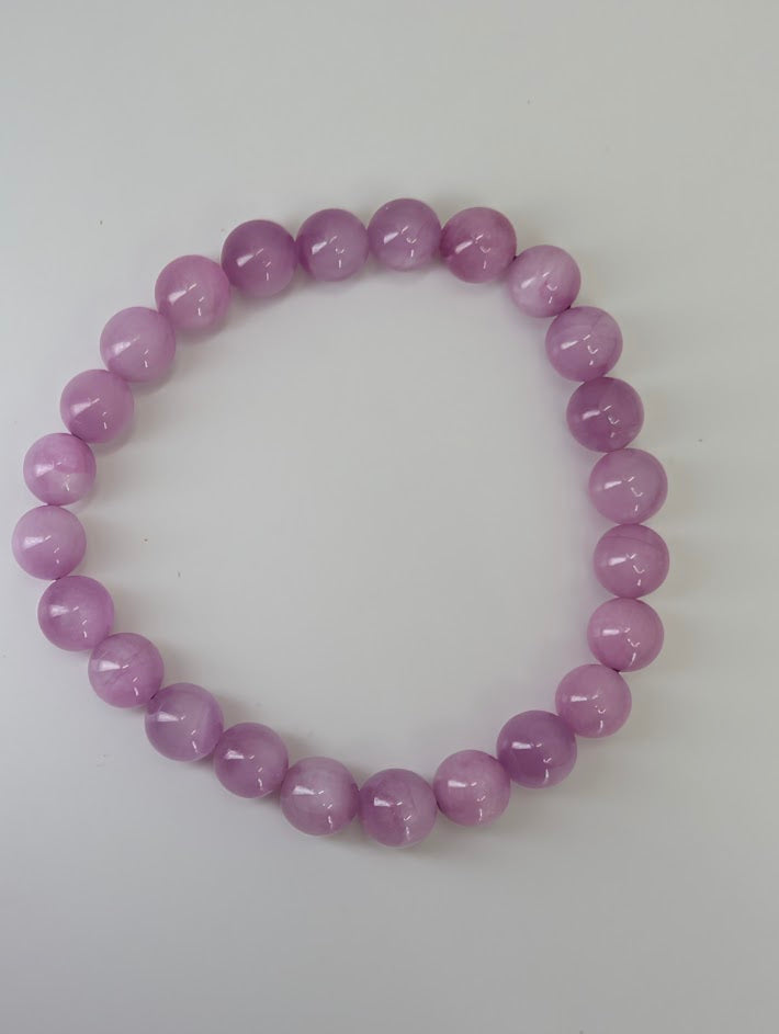 8 mm Kunzite bracelet with pastel color and smooth finish