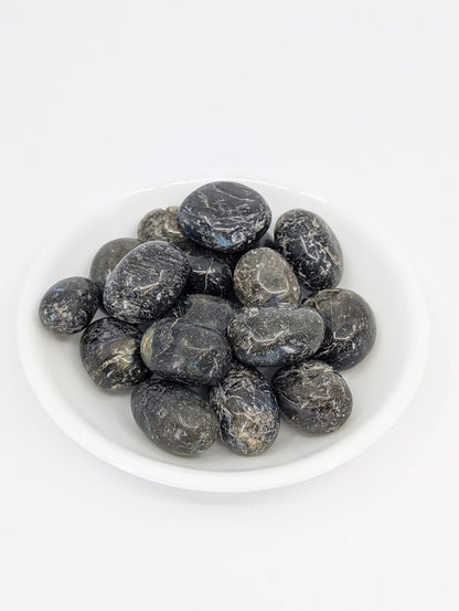 Labradorite tumbled stones AA grade – main product image