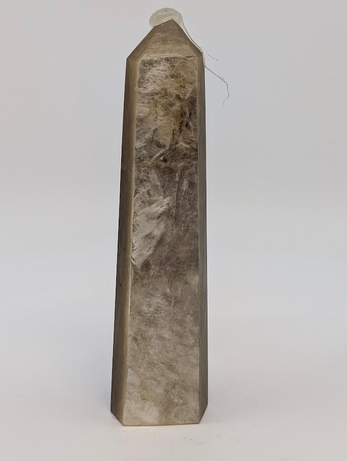 Front view of Golden Mica – 75 g polished metallic crystal