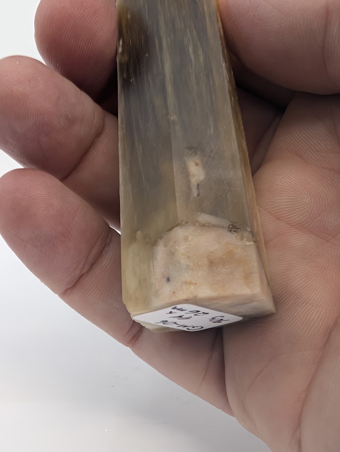 Label view showing 90 g weight and 9.4 cm height