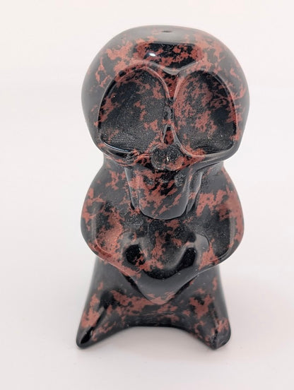 Mahogany Jasper ghost holding heart – front view